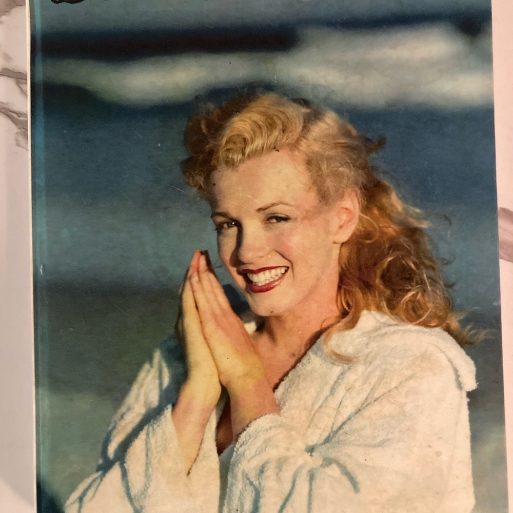 Marilyn Monroe hardcover *rare* only 20,000